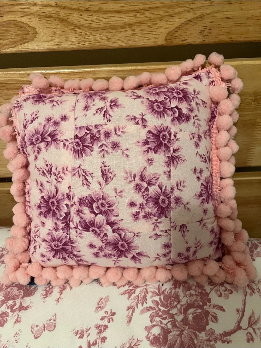 Crochet throw pillow